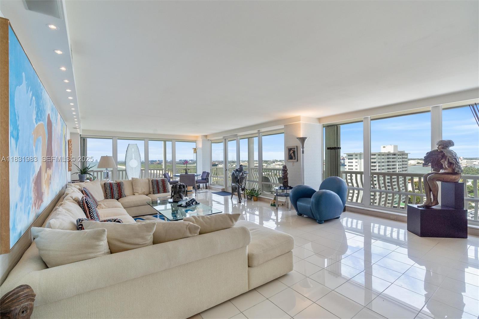 2200 S Ocean Lane 1501-2 Property Photo 12