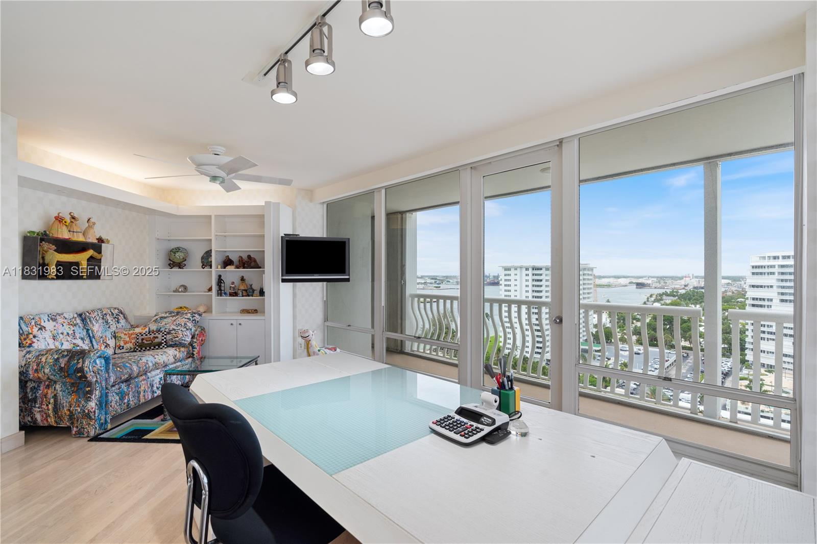 2200 S Ocean Lane 1501-2 Property Photo 33
