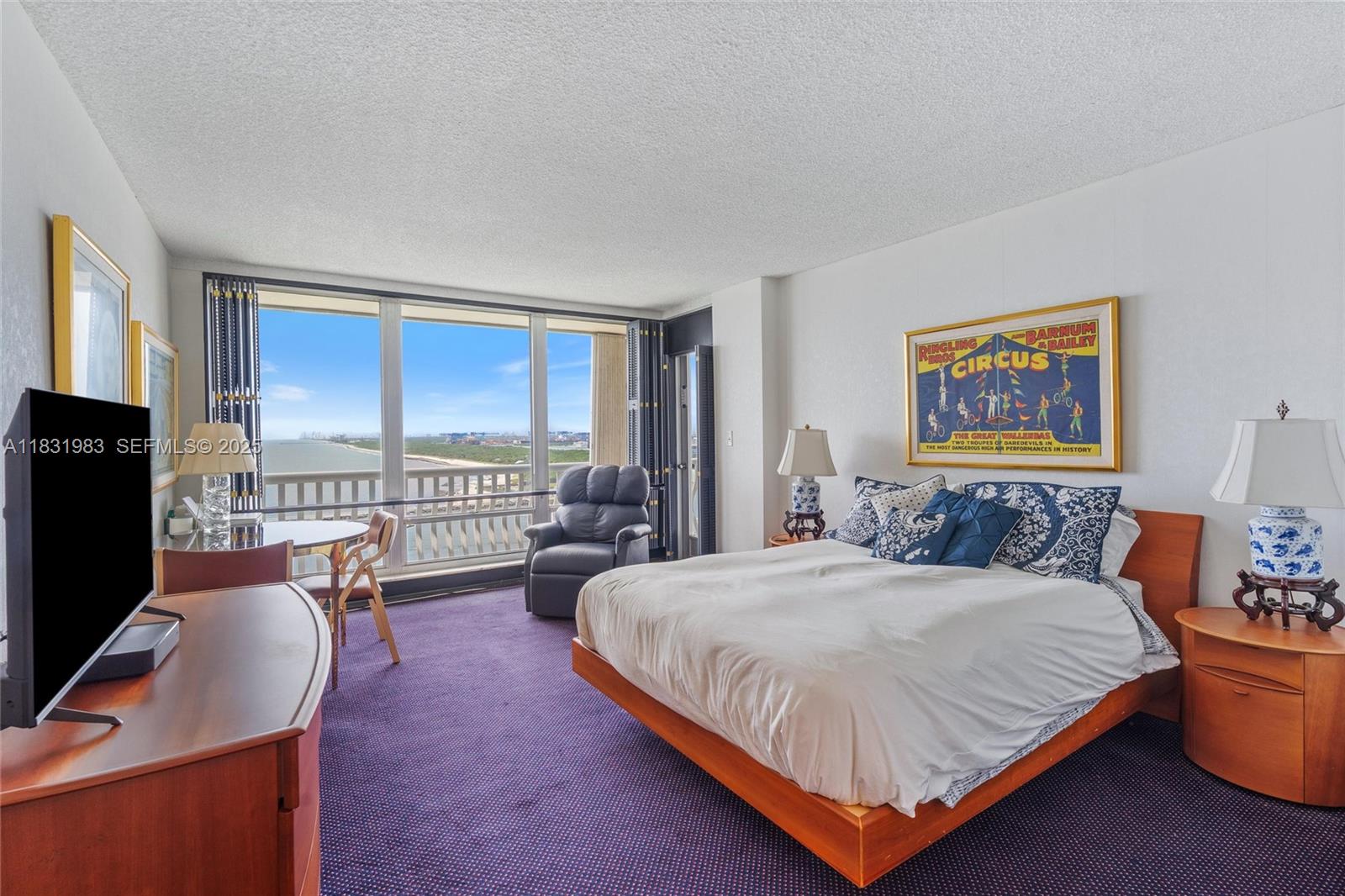 2200 S Ocean Lane 1501-2 Property Photo 40