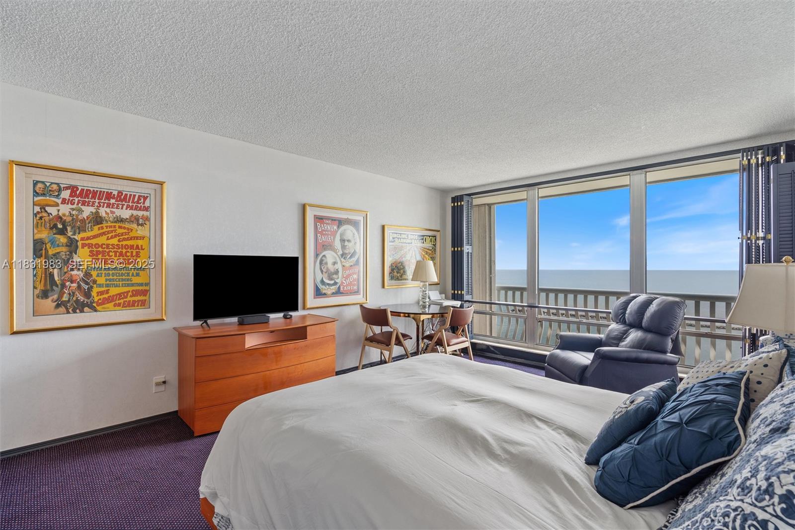 2200 S Ocean Lane 1501-2 Property Photo 41