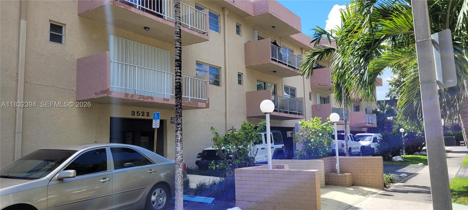 3522 NE 171st Street 104