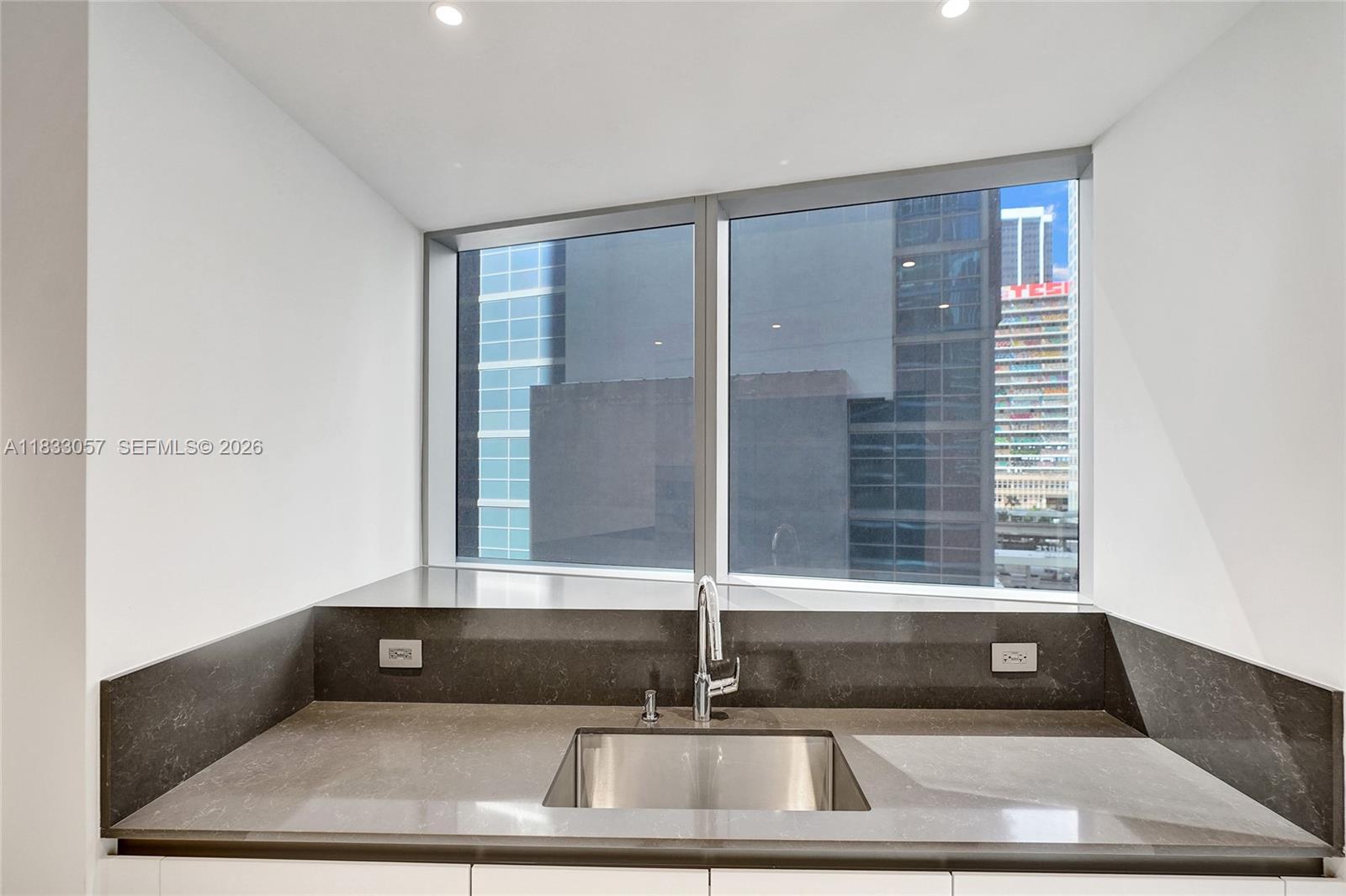 300 Biscayne Blvd Way 505c Property Photo 13