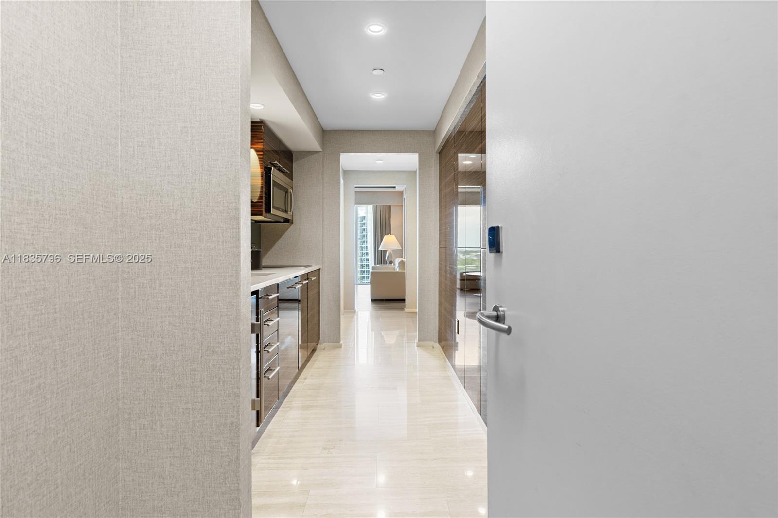 551 N Fort Lauderdale Beach Boulevard H1401 Property Photo 2