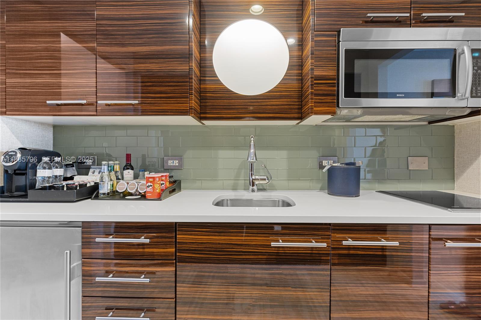 551 N Fort Lauderdale Beach Boulevard H1401 Property Photo 5