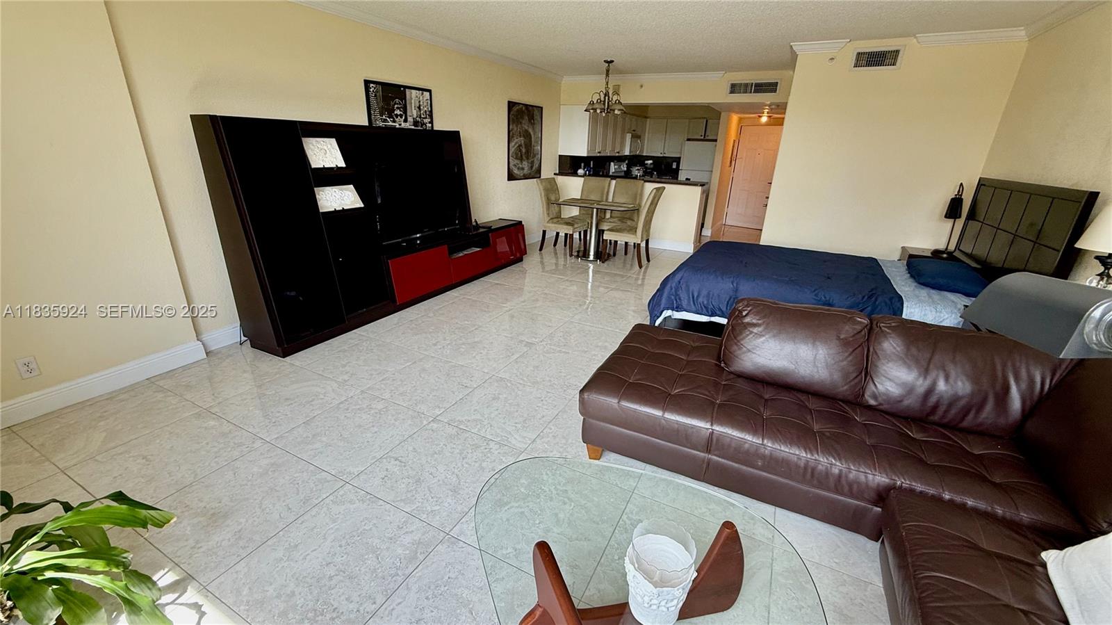 2501 S Ocean Drive 427 Property Photo 4