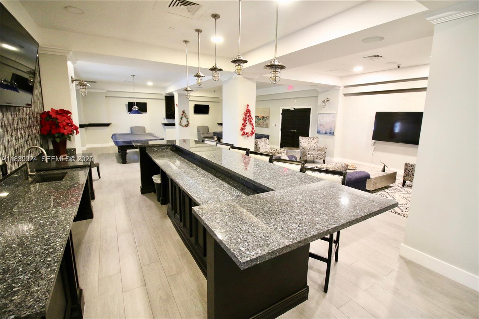 2501 S Ocean Drive 427 Property Photo 15