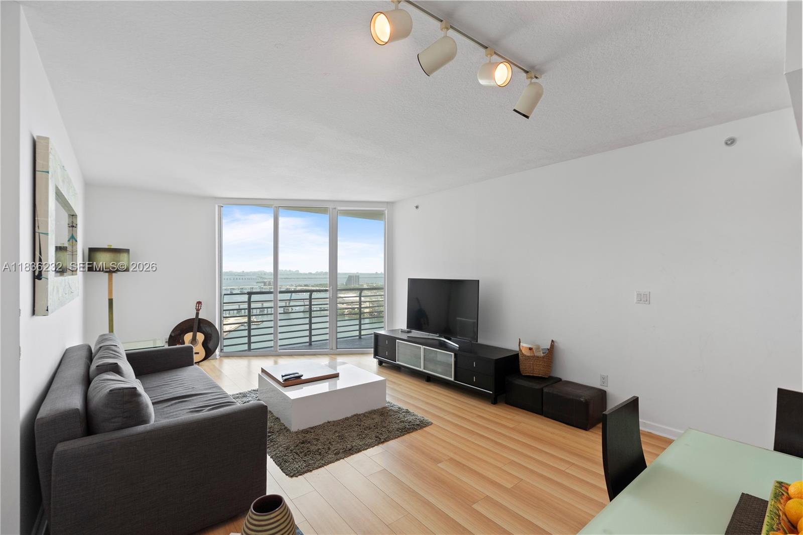 335 S Biscayne Boulevard 3410 Property Photo 17