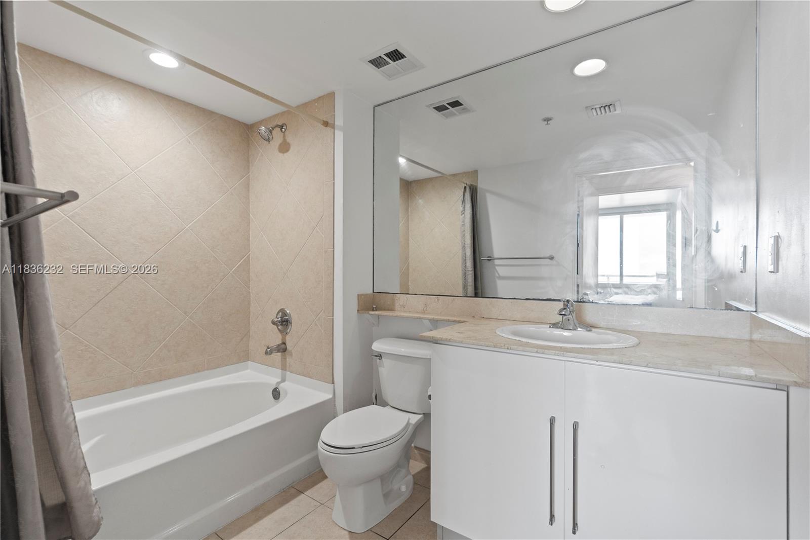 335 S Biscayne Boulevard 3410 Property Photo 35