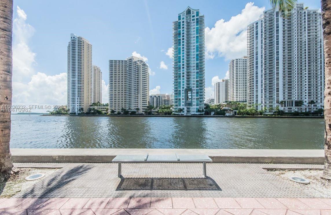 335 S Biscayne Boulevard 3410 Property Photo 40