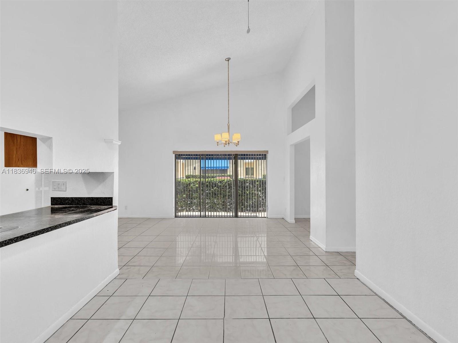5201 Sw 31st Avenue 112 Property Photo 19