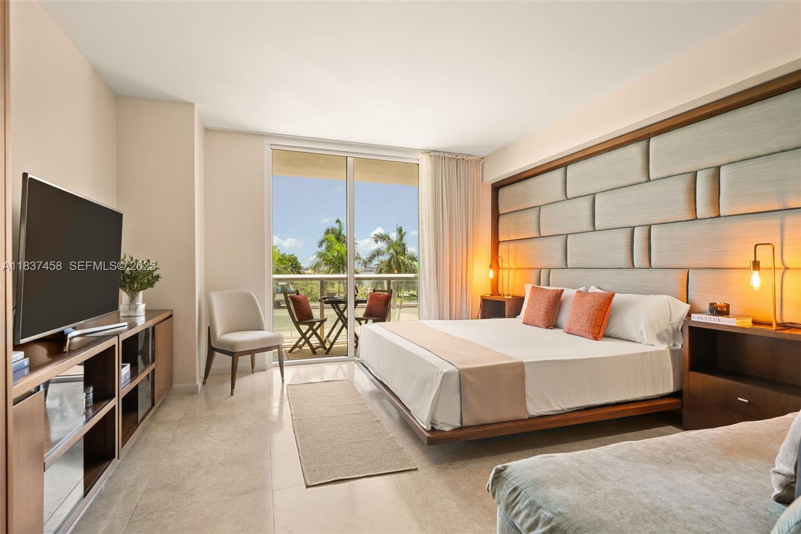 50 Biscayne Boulevard 411 Property Photo 5