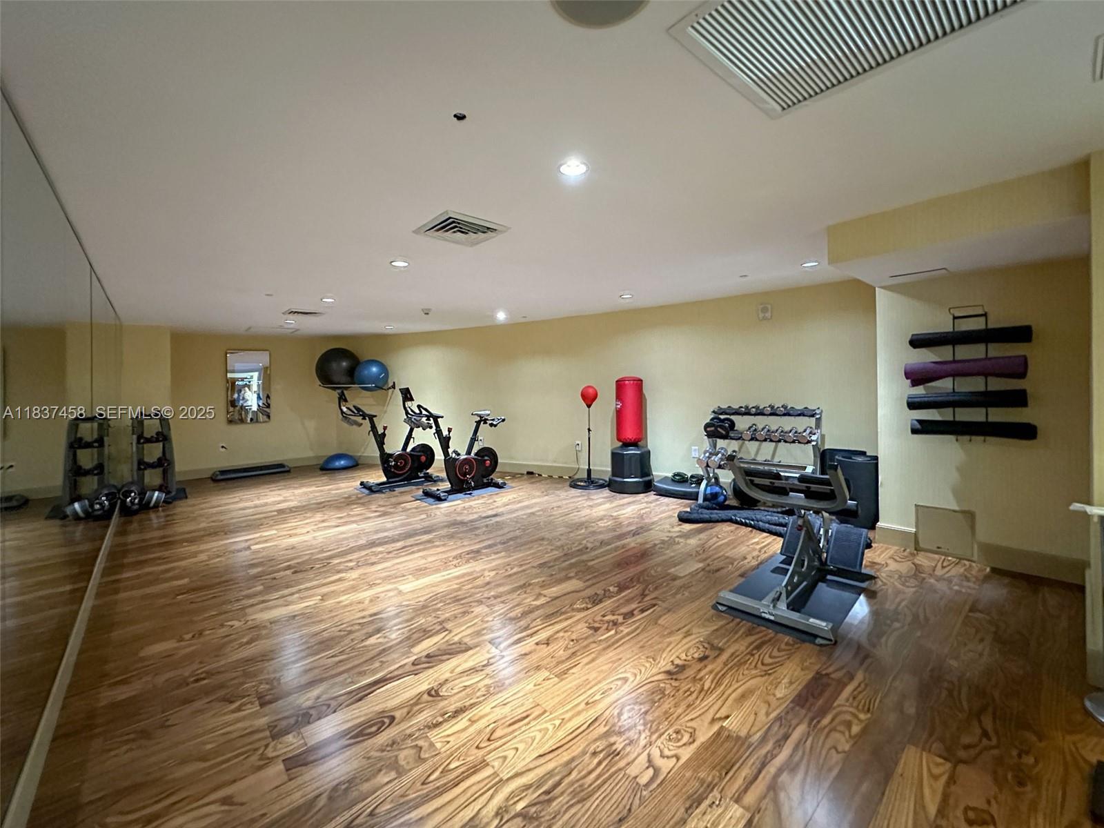 50 Biscayne Boulevard 411 Property Photo 25