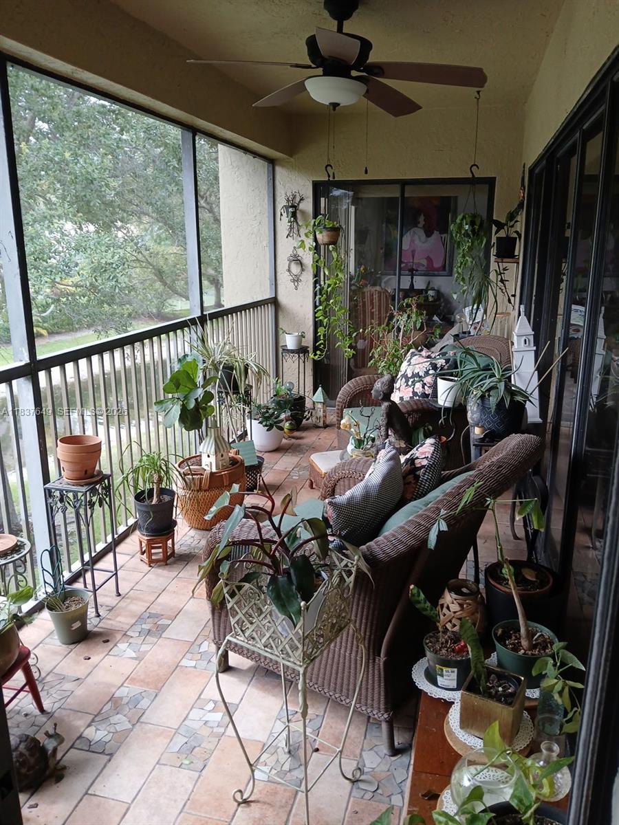1022 Nw 105th Avenue D-119 Property Photo 11