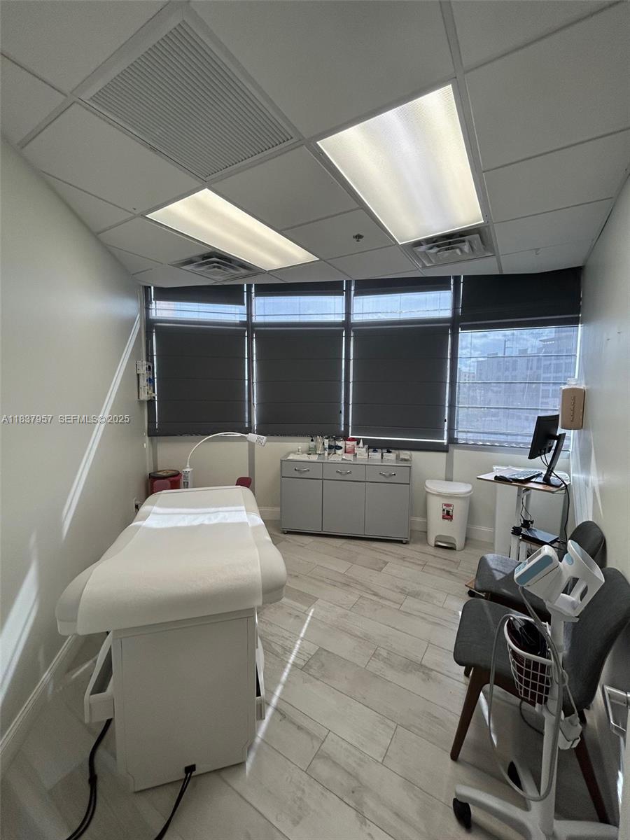 A11837957 Property Photo 3