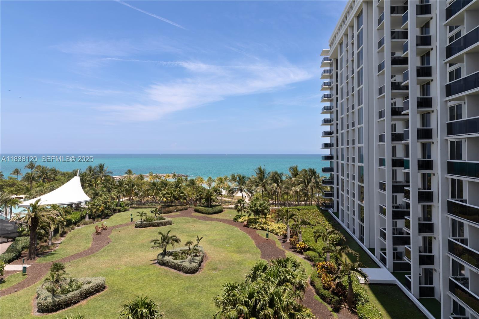 10275 Collins Avenue 634 Property Photo 1