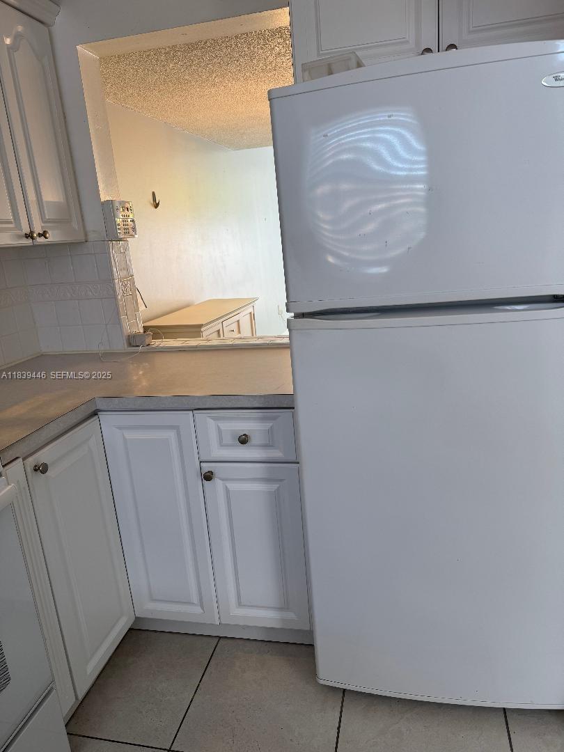 1180 W 42nd Place 1 Property Photo 31