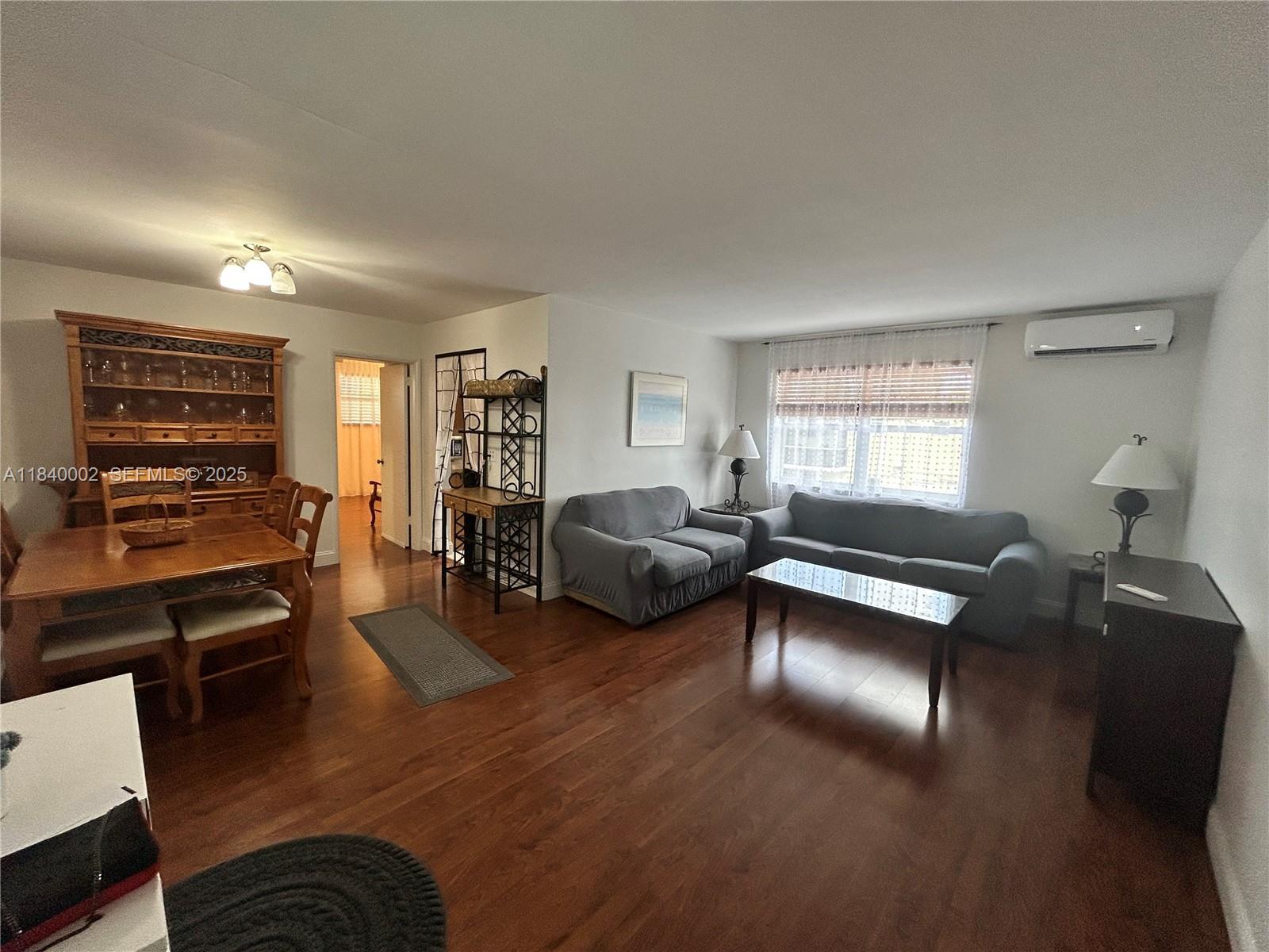 1717 Rodman Street 15