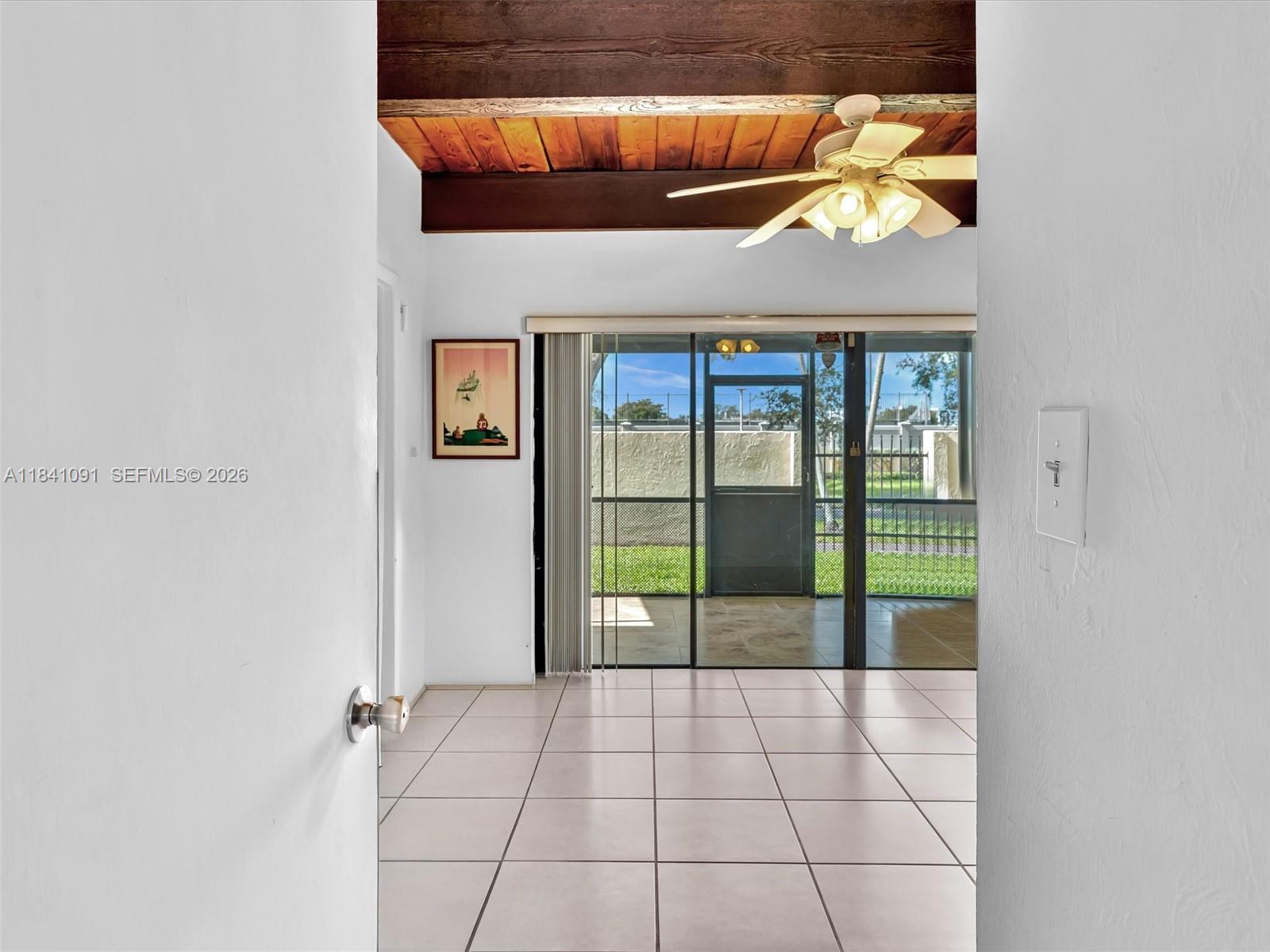 19200 Ne 25th Avenue 323c Property Photo 30