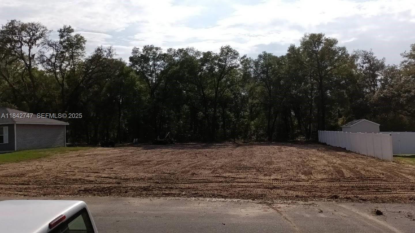 207 Locus Pass Loop Property Photo 3