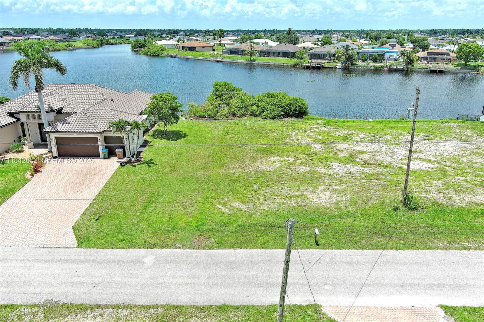 401 Nw 24th Terrace Property Photo 5