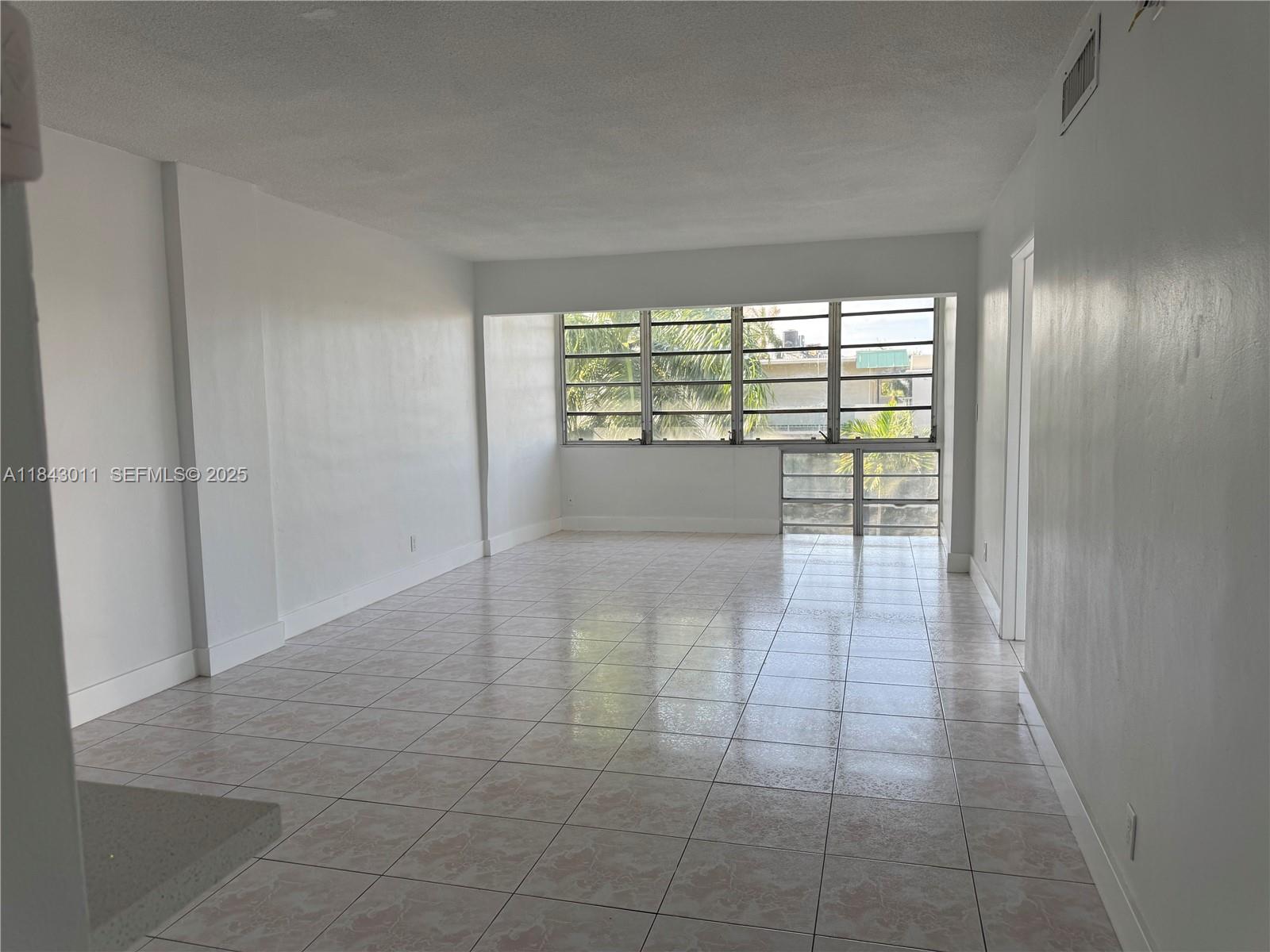 1333 E Hallandale Beach Boulevard 444 Property Photo 7