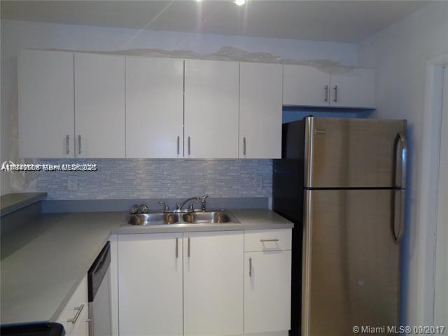 15205 Ne 6th Avenue D212 Property Photo 3
