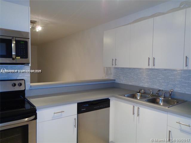 15205 Ne 6th Avenue D212 Property Photo 14
