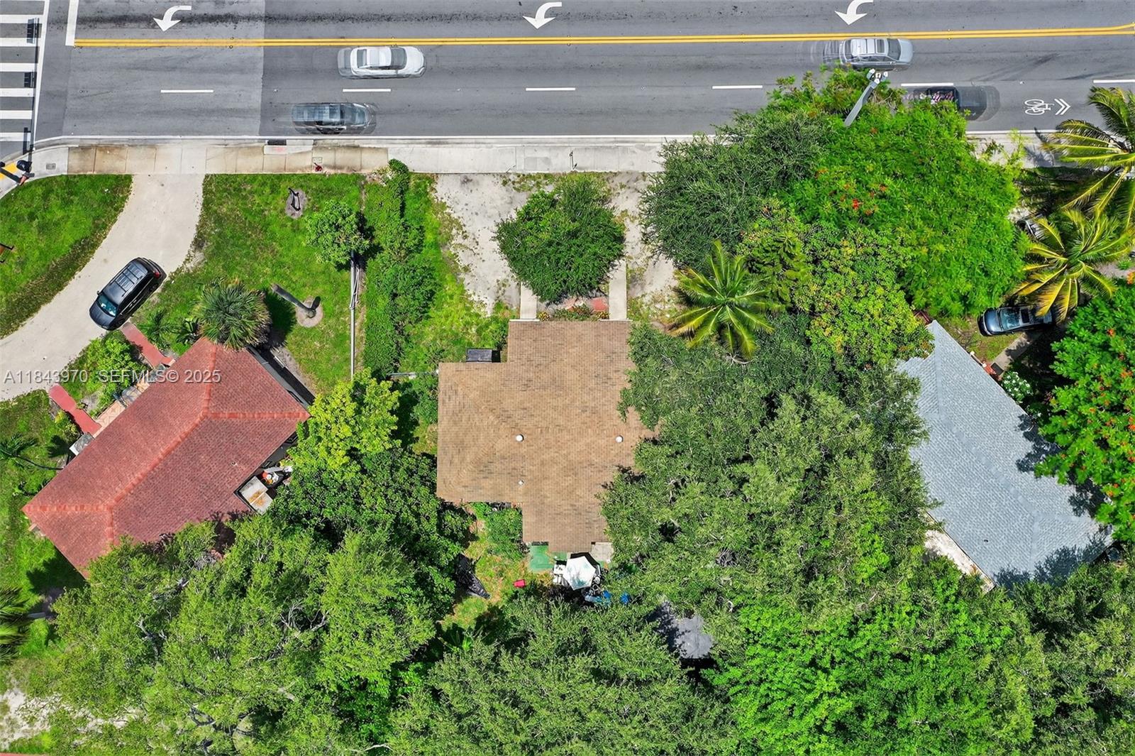 A11843970 Property Photo 8