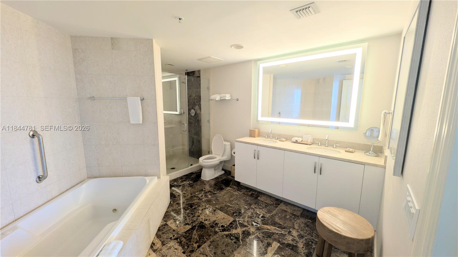 505 N Fort Lauderdale Beach Boulevard 2501 Property Photo 18