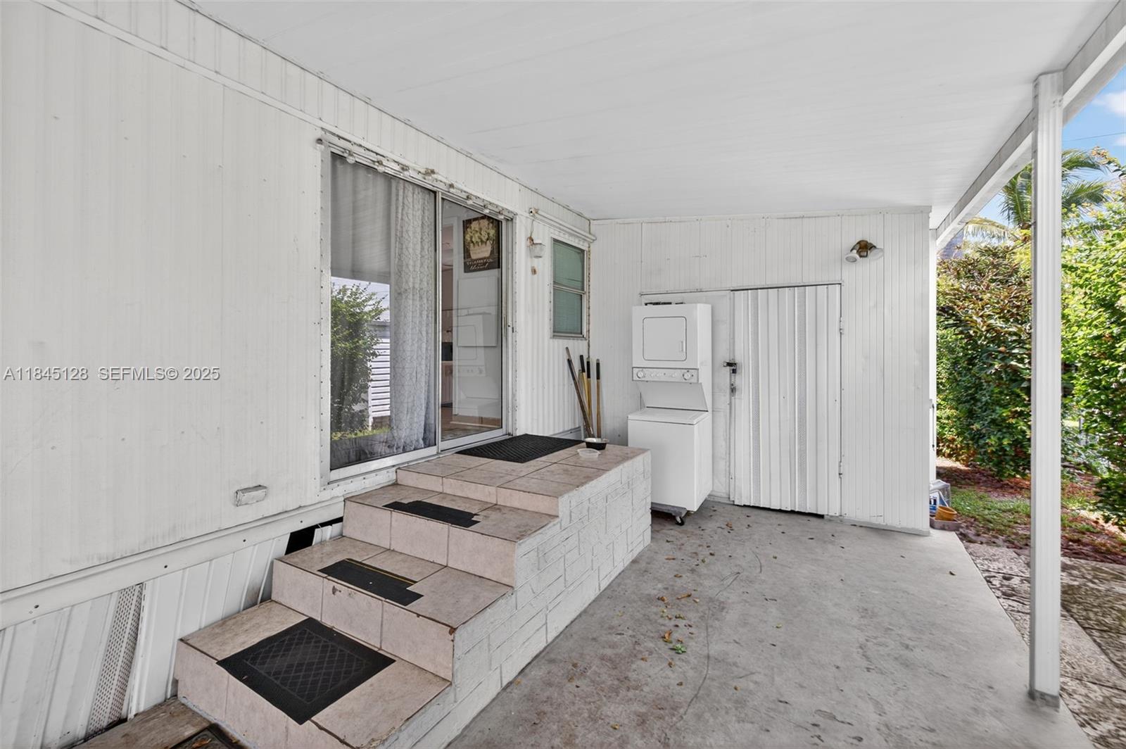 2430 Sw 53rd Street Property Photo 57