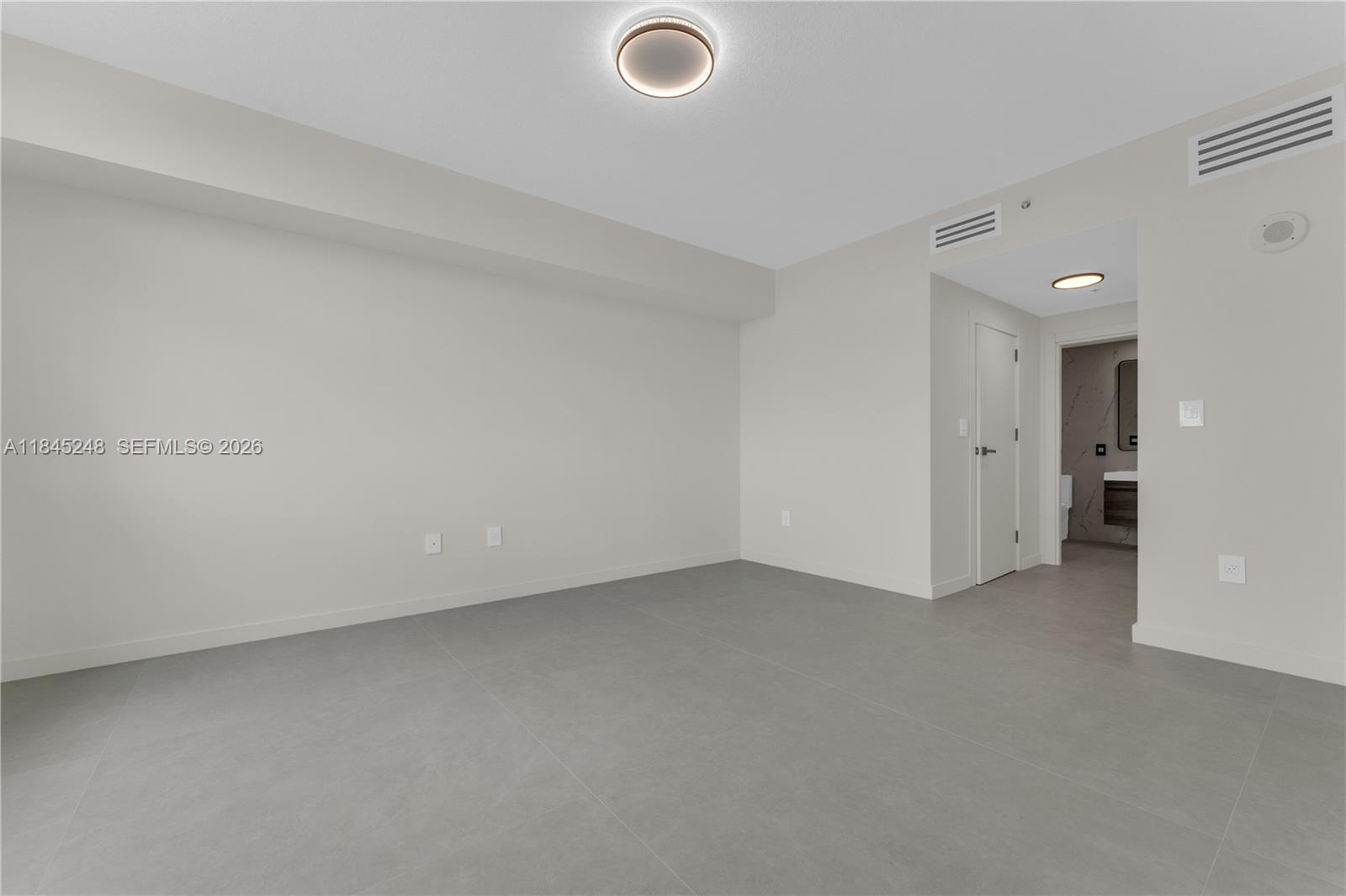 140 S Dixie Highway 735 Property Photo 16