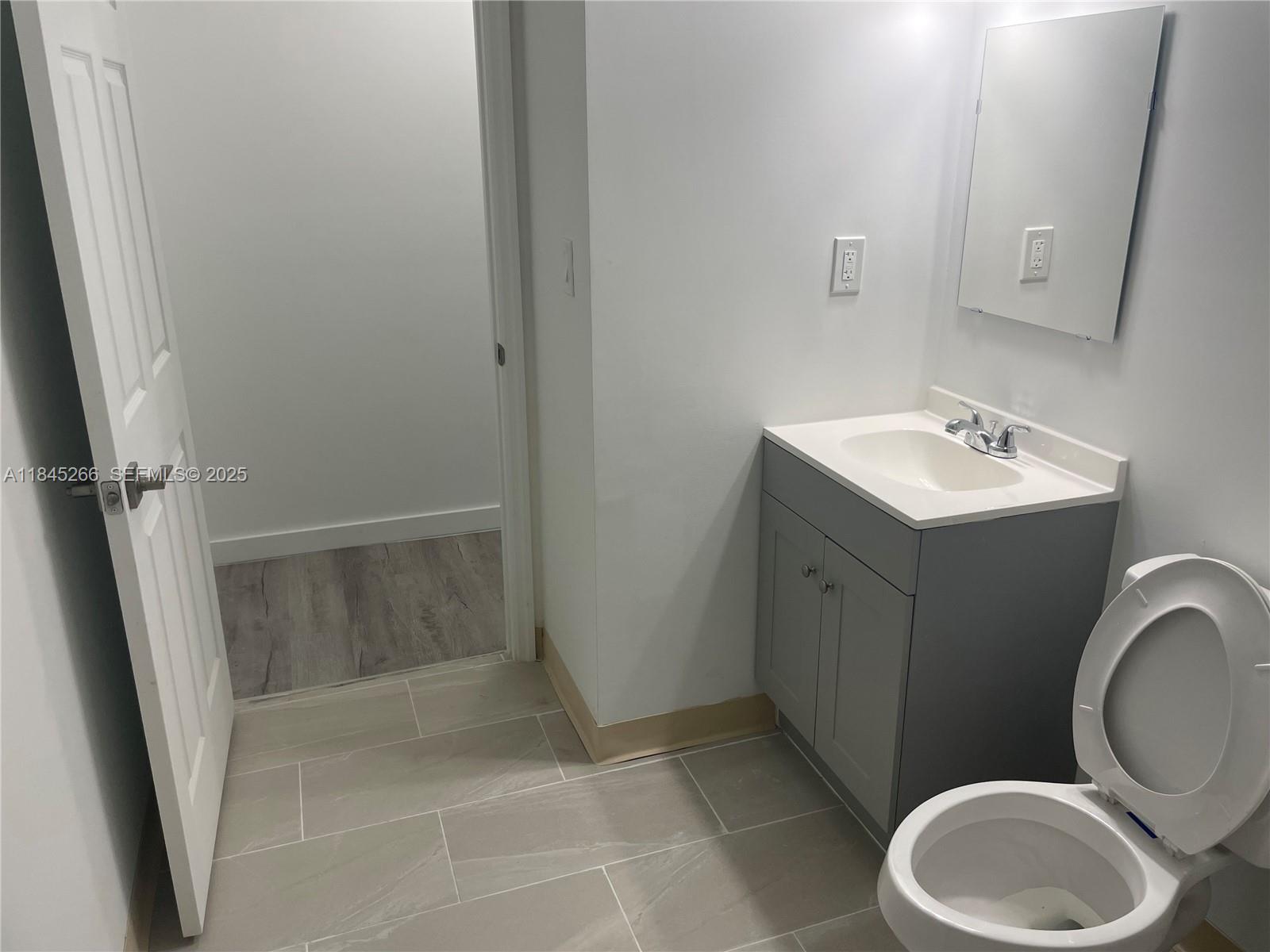 A11845266 Property Photo 15