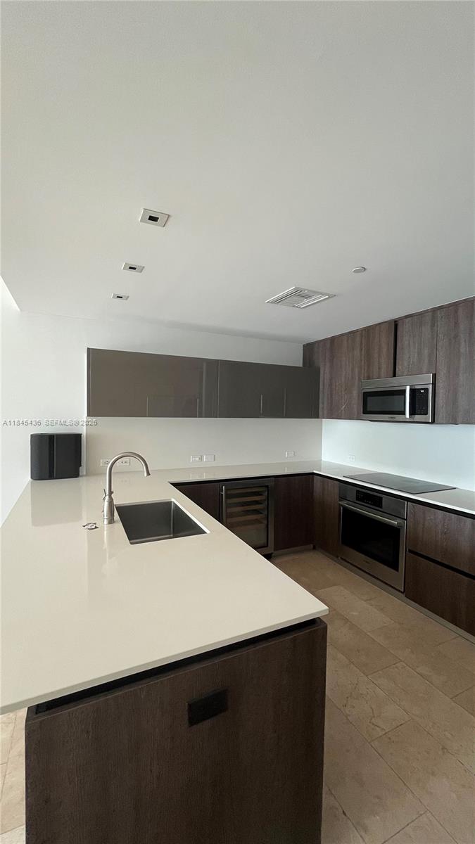 88 Sw 7th Street 2603 Property Photo 1