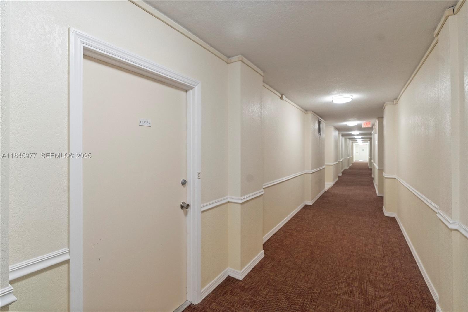 200 S Birch Road 1212 Property Photo 22