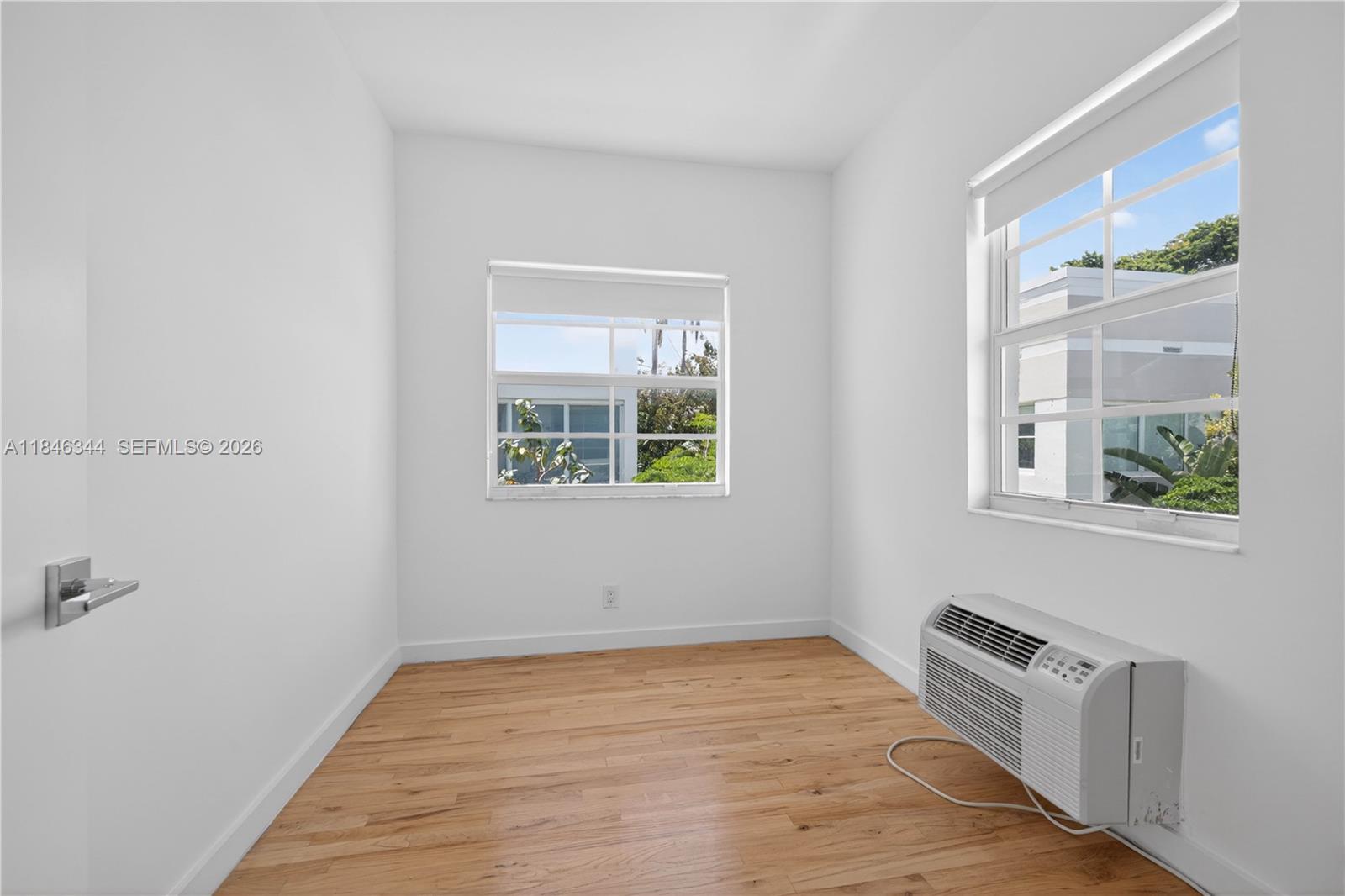 1552 Euclid Avenue 4 Property Photo 7
