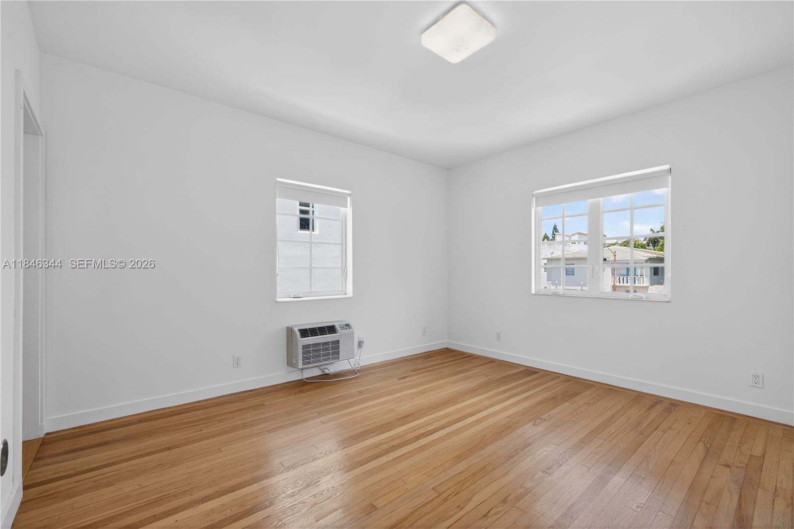 1552 Euclid Avenue 4 Property Photo 17
