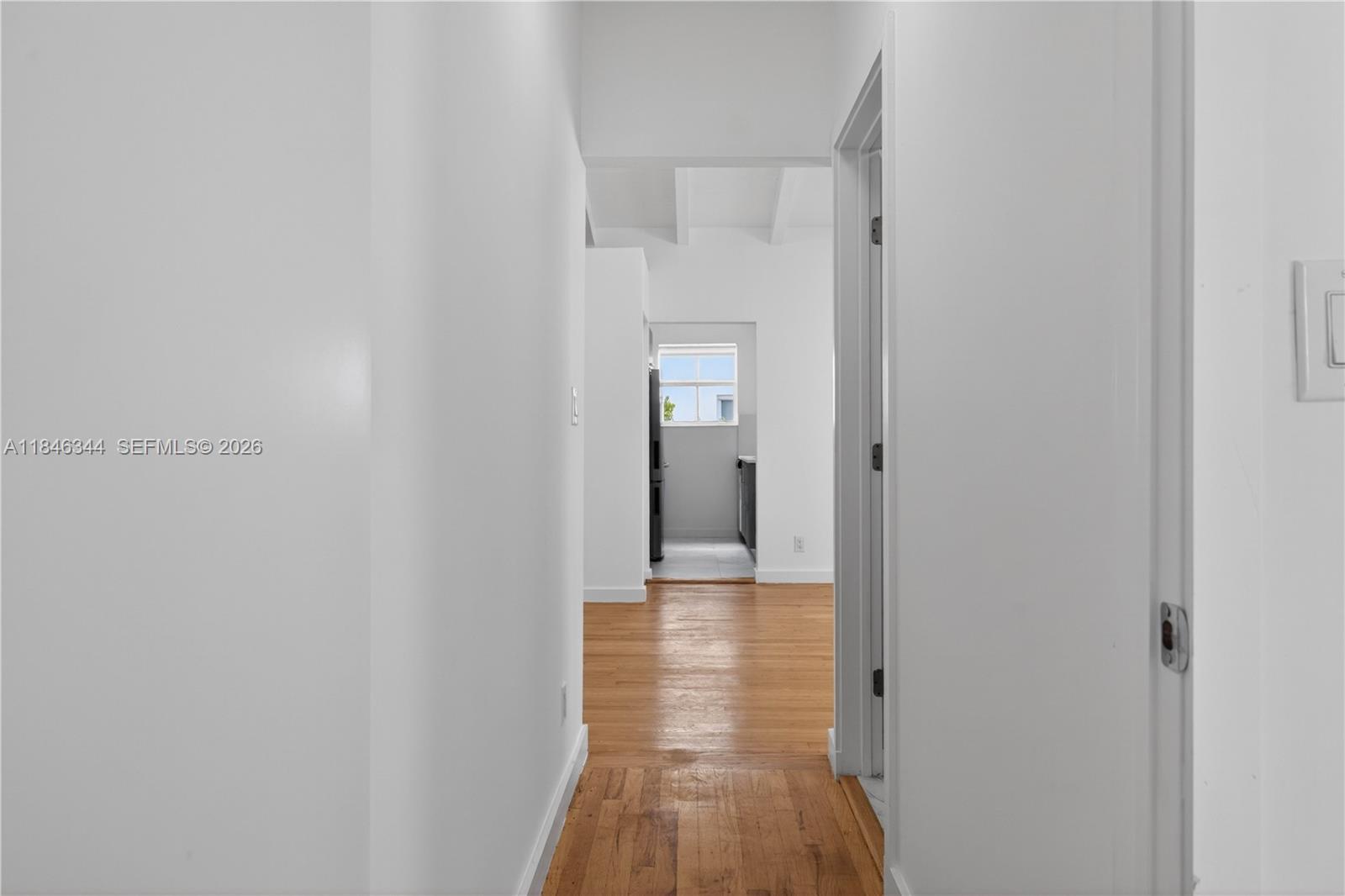 1552 Euclid Avenue 4 Property Photo 21