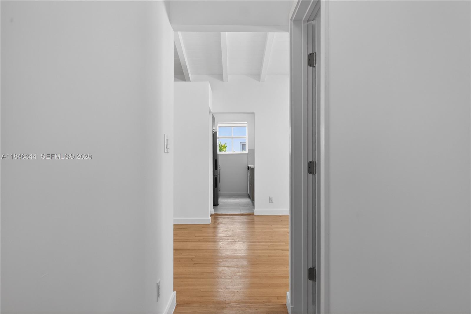 1552 Euclid Avenue 4 Property Photo 22