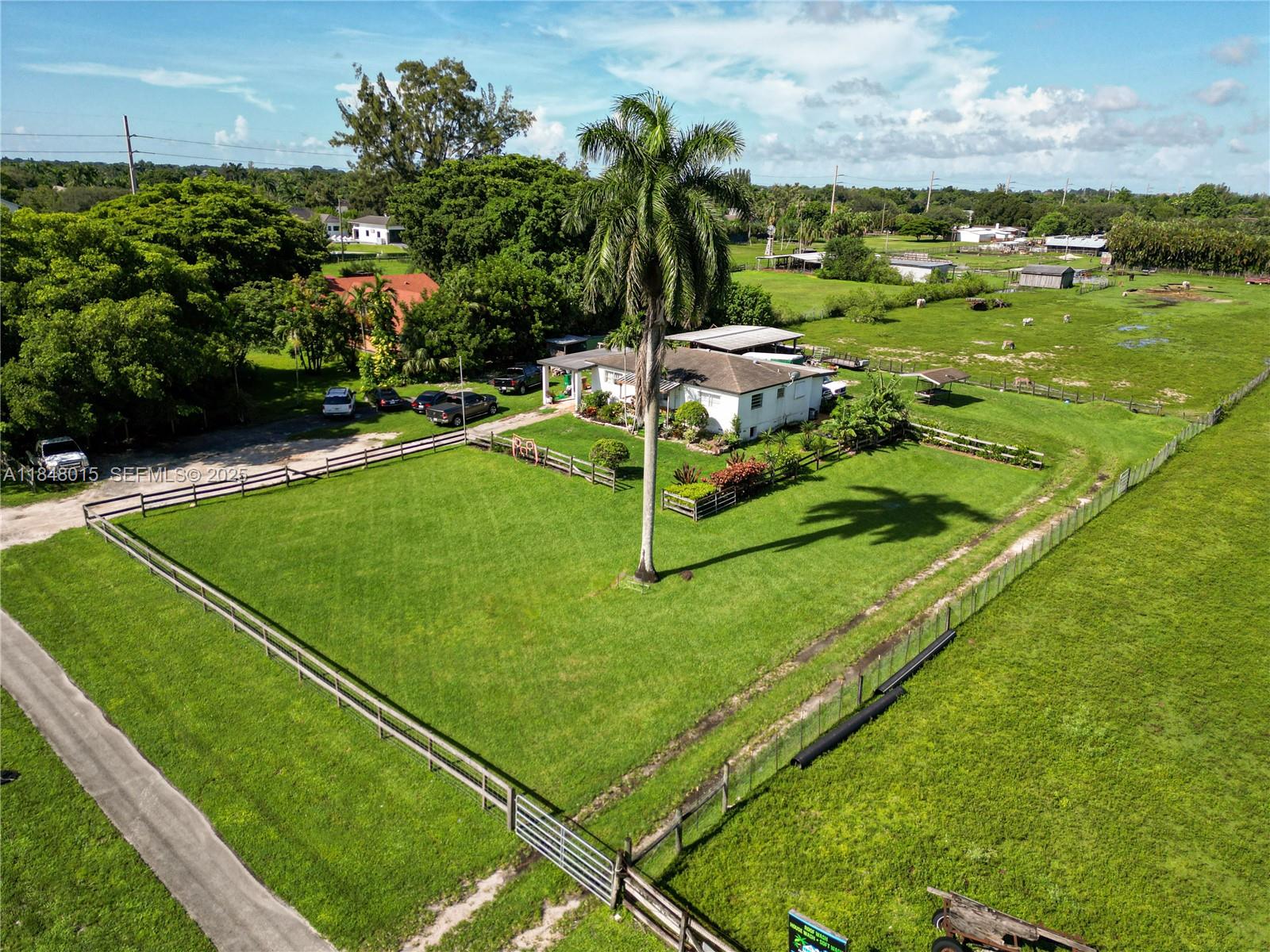 1921 Sw 112th Avenue Property Photo 1