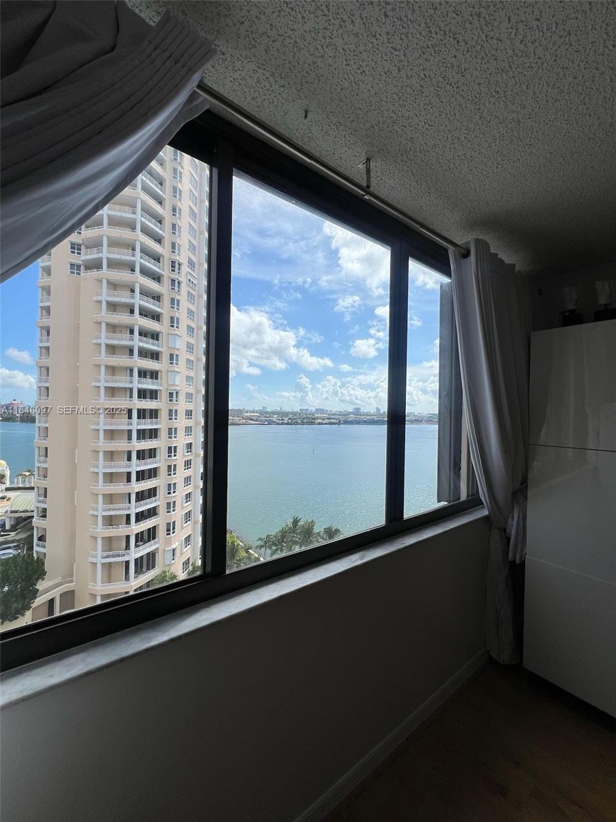 540 Brickell Key Drive 1524 Property Photo 11