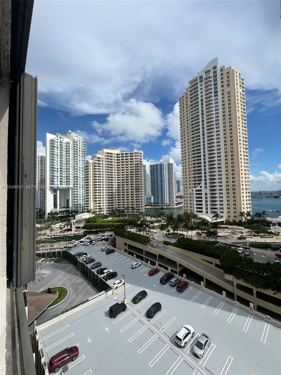 540 Brickell Key Drive 1524 Property Photo 13