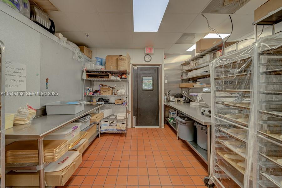 Bakery / Restaurant Bakery / Restaurant For Sale On Dixie Highwa Property Photo 11
