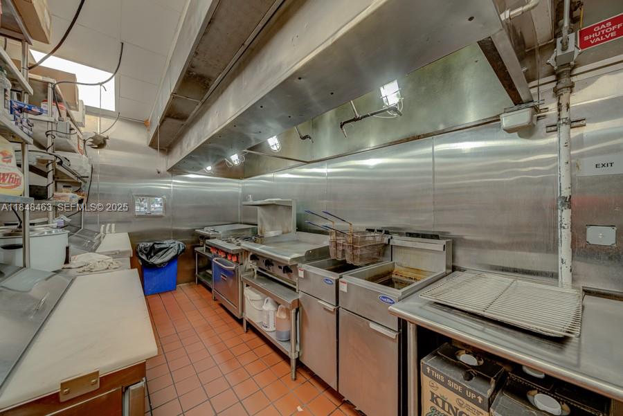 Bakery / Restaurant Bakery / Restaurant For Sale On Dixie Highwa Property Photo 13