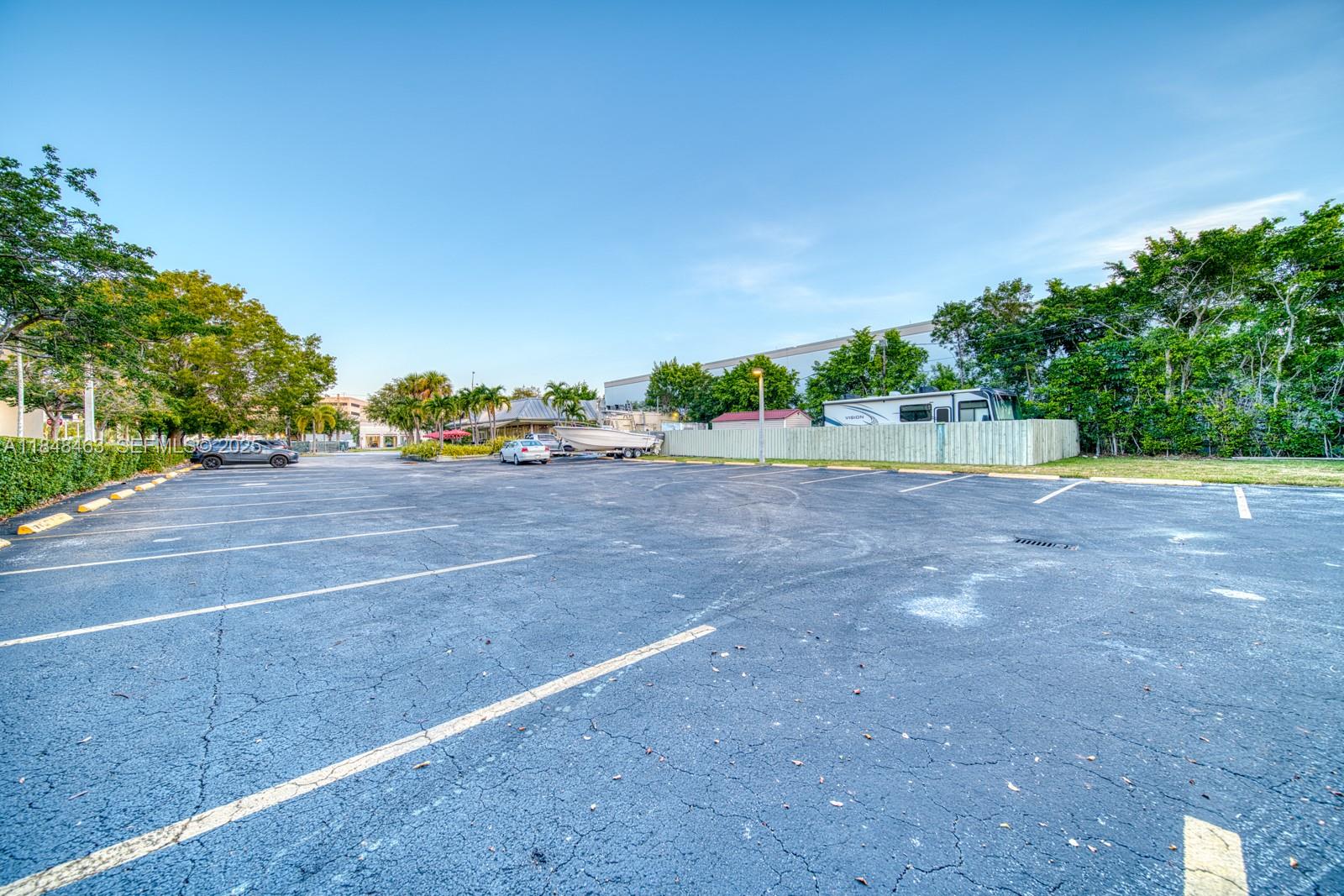 Bakery / Restaurant Bakery / Restaurant For Sale On Dixie Highwa Property Photo 47