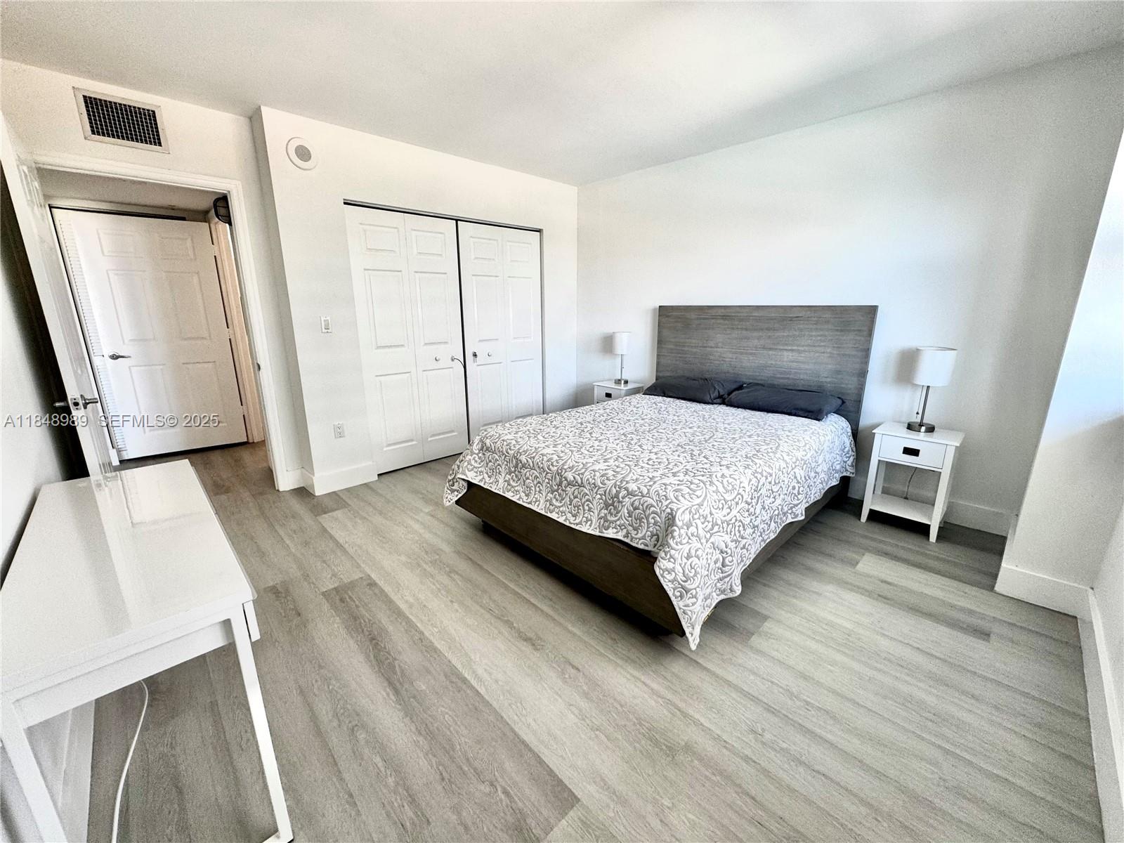 1155 Brickell Bay Drive 906 Property Photo 7