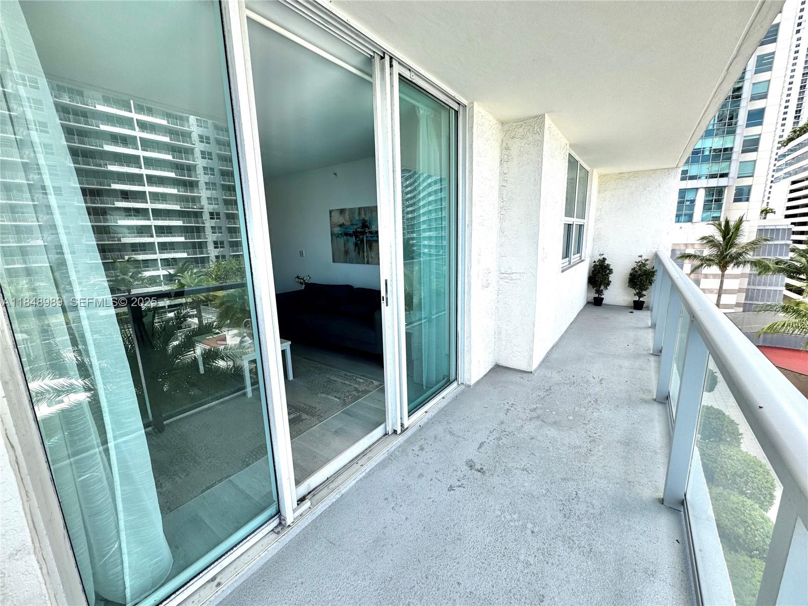 1155 Brickell Bay Drive 906 Property Photo 13