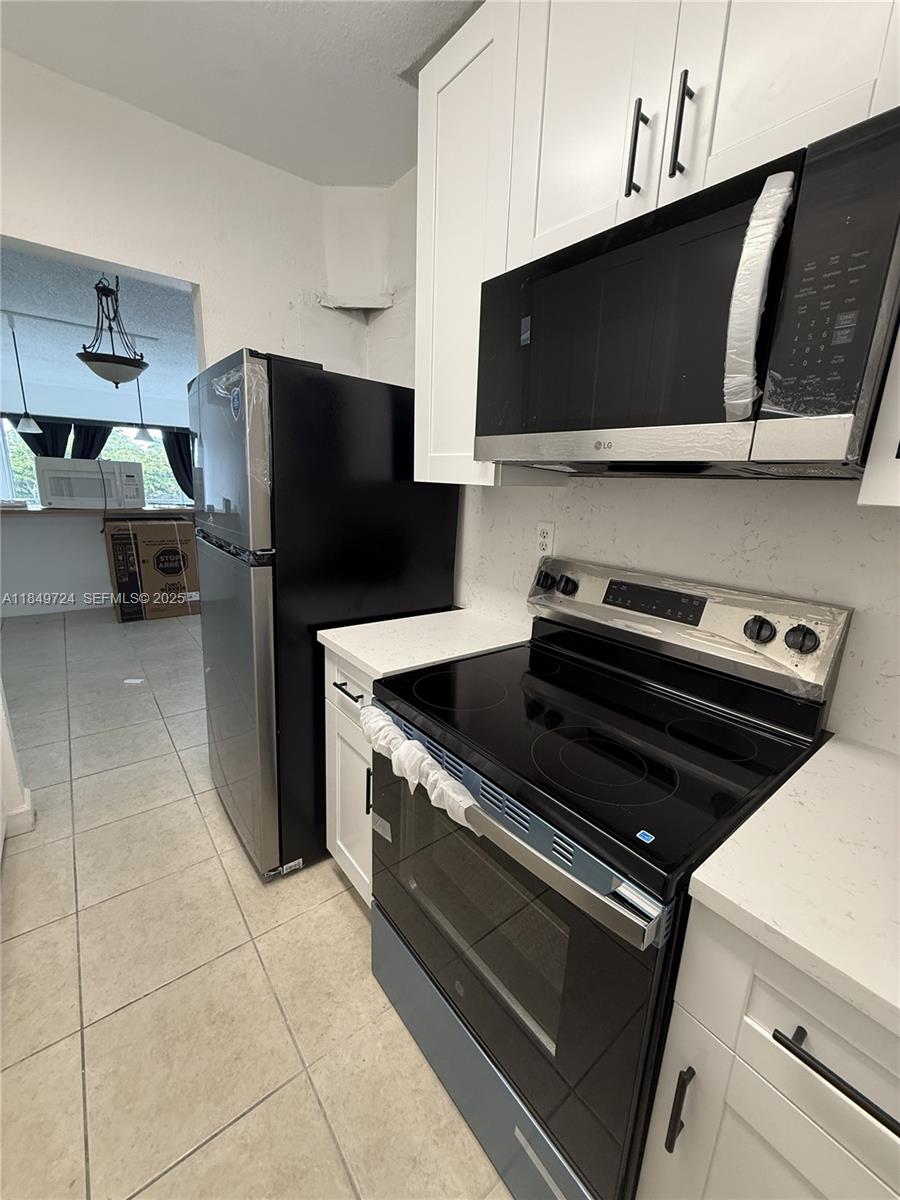 10900 Sw 104th Street 323 Property Photo 4