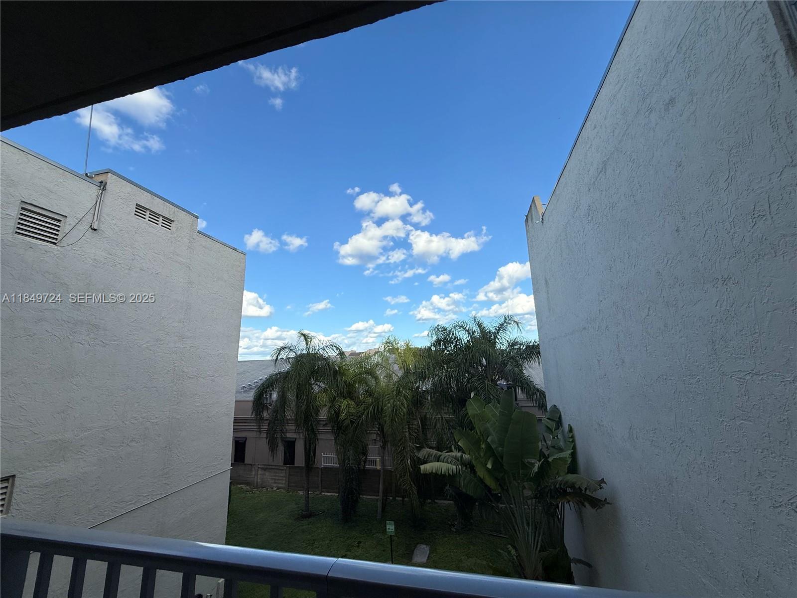 10900 Sw 104th Street 323 Property Photo 12