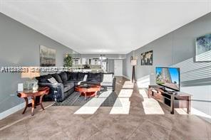 A11849831 Property Photo 6