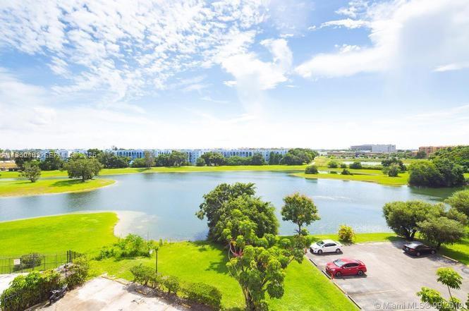 9682 Fontainebleau Boulevard 401 Property Photo 1